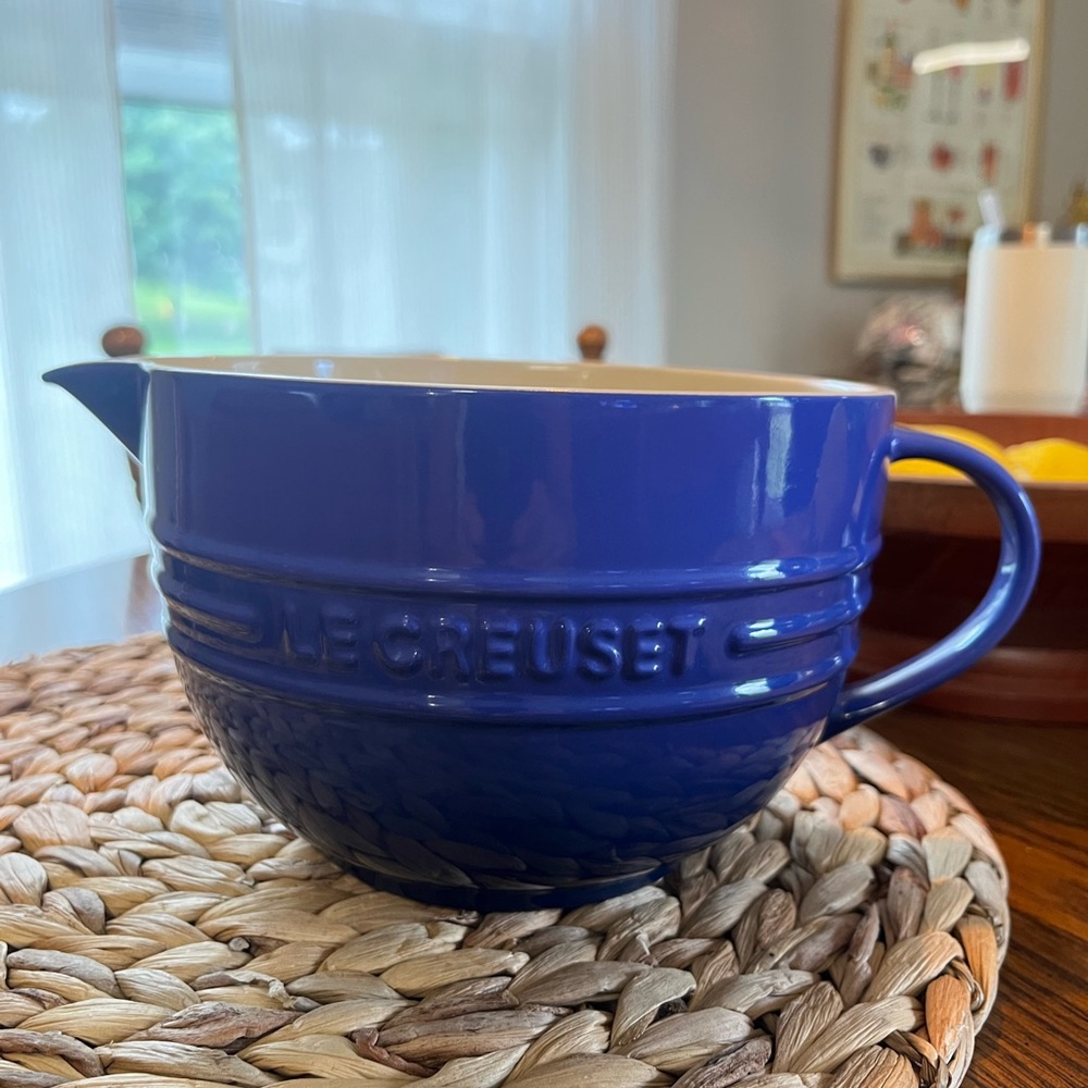 Le Creuset Small Mixing Bowl